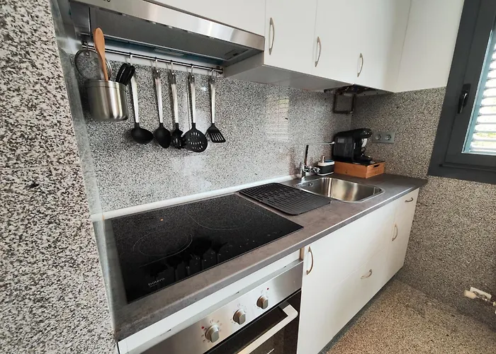 Al Lado De La Playa *